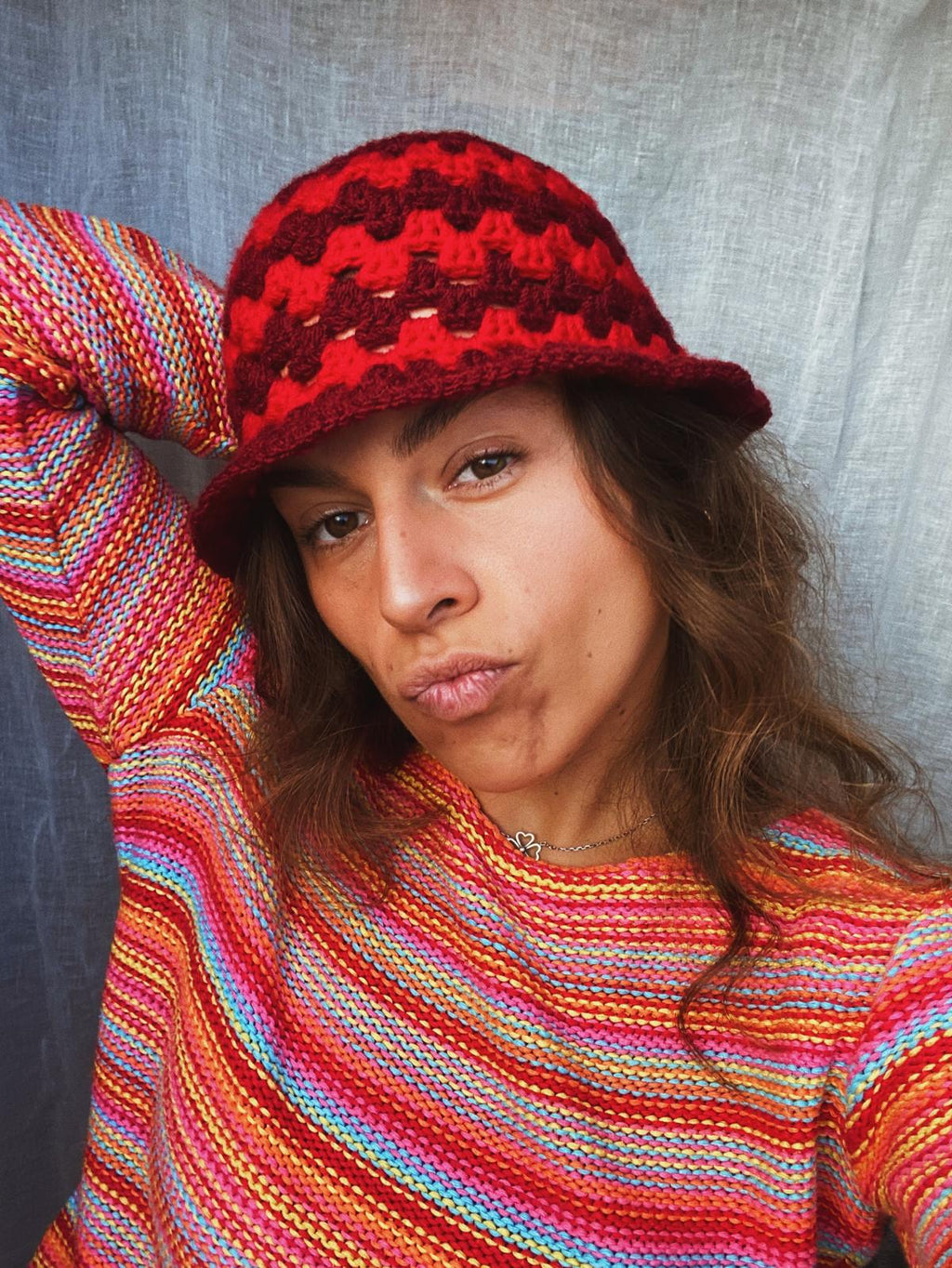 BUCKET HAT « THE STRAWBERRY »